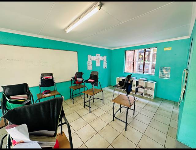 1,219M² INVESTMENT FOR SALE IN SUNNINGHILL